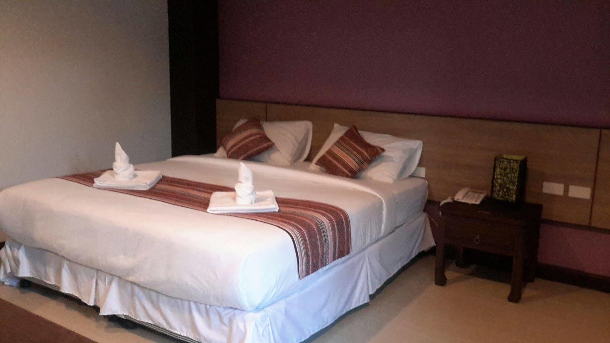 Oyo 1127 Baan Siam Hotel Chiang Rai Exteriör bild